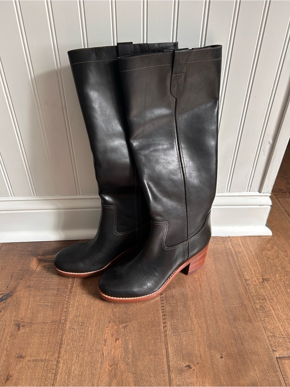 Classic Black Leather Knee-High Women's Boots